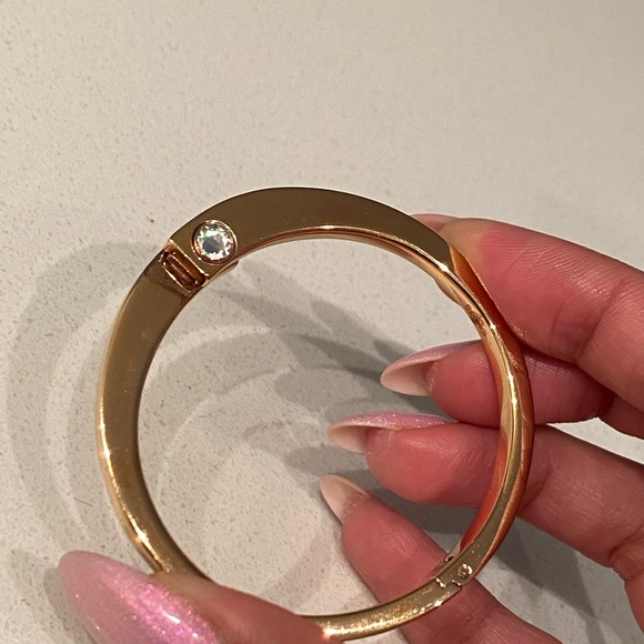 Rose gold Swarovski diamond bangle - Picture 4 of 8
